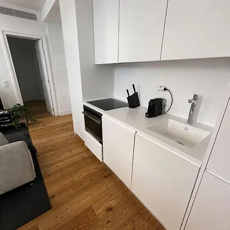 Elegant T2 Next To Av Liberdade Апартаменты Лиссабон